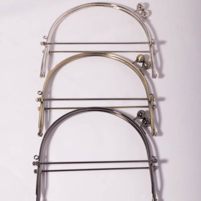 LAUKUNKEHYS, ruuvitapeilla