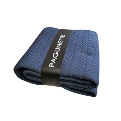 tummansininen sängynpeitto