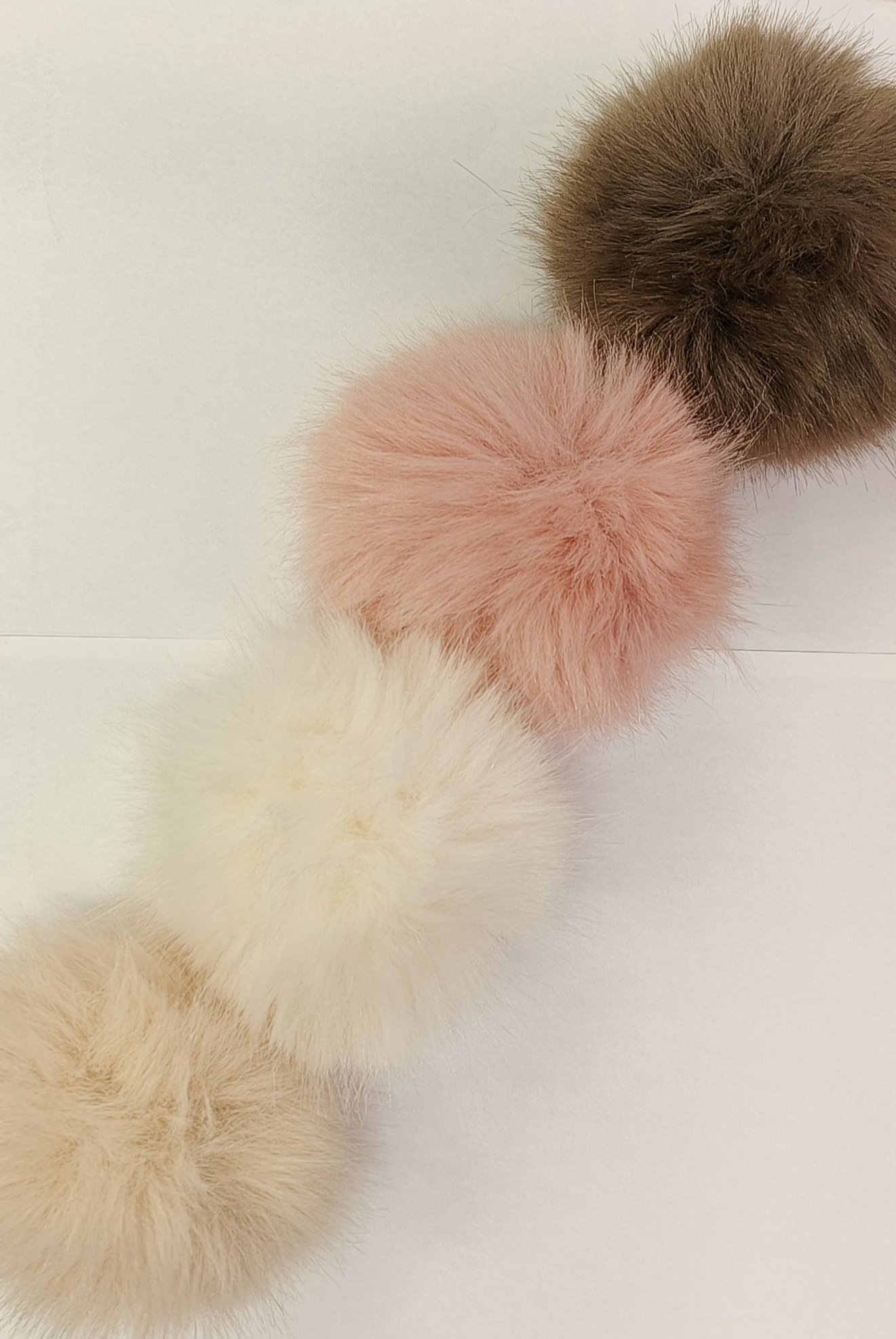 tupsu iso ja näyttävä