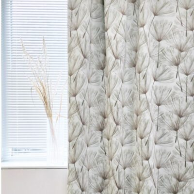 peittävä verhokangas