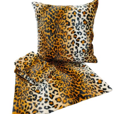 leopardi koristetyyny